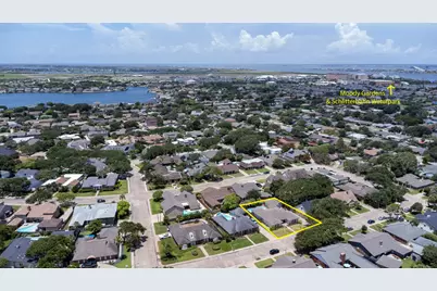 5 Colony Park Circle, Galveston, TX 77551 - Photo 27