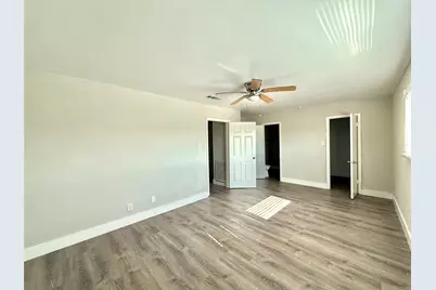 7119 S Gessner Rd #B, Houston, TX 77036 - Photo 21