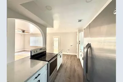 7119 S Gessner Rd #B, Houston, TX 77036 - Photo 9