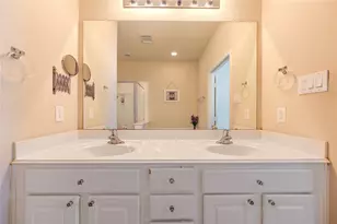 1243 Glenwood Canyon Ln, Houston, TX 77077 - Photo 17