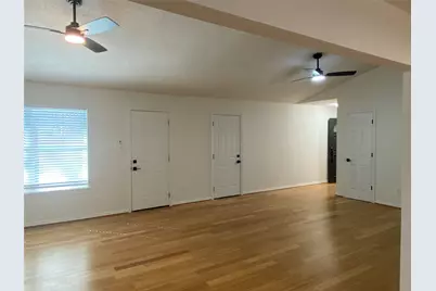 220 Hartford Drive, Conroe, TX 77303 - Photo 9