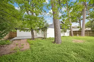 220 Hartford Dr, Conroe, TX 77303 - Photo 15