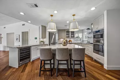 10103 Cliffwood Drive, Houston, TX 77035 - Photo 13