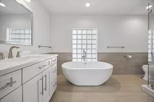 10103 Cliffwood Dr, Houston, TX 77035 - Photo 27