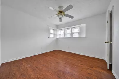 501 Desert Aire Drive, Friendswood, TX 77546 - Photo 9