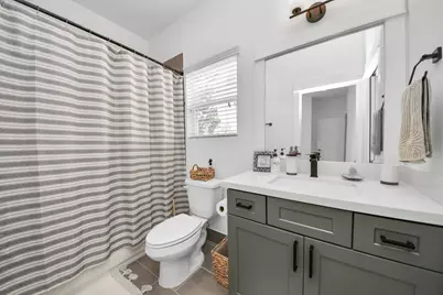 1066 Mansfield Street, Houston, TX 77091 - Photo 31