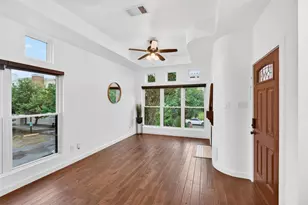2716 Bagby St, Houston, TX 77006 - Photo 1
