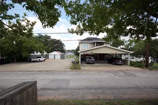 8 N Granville St, Bellville, TX 77418 - Photo 5