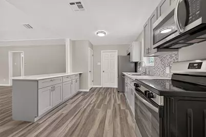 2013 Long Dr, Richmond, TX 77469 - Photo 17