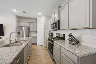 8050 Scanlan Trce, Missouri City, TX 77459 - Photo 5