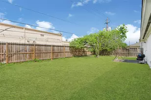12326 South Dr, Houston, TX 77099 - Photo 41