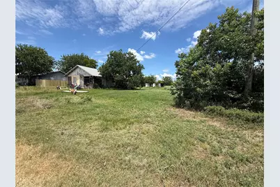 7160 Commerce Street, Iola, TX 77861 - Photo 5