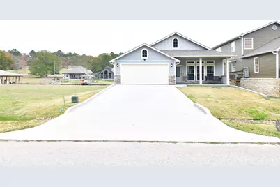 100 Wildwood Lake Drive N, Huntsville, TX 77340 - Photo 1