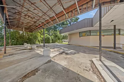 218 W Blum Street, Alvin, TX 77511 - Photo 13