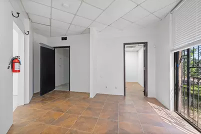 218 W Blum Street, Alvin, TX 77511 - Photo 21