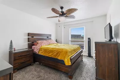 7600 Emmett F Lowry Expressway #1102, Texas City, TX 77591 - Photo 11