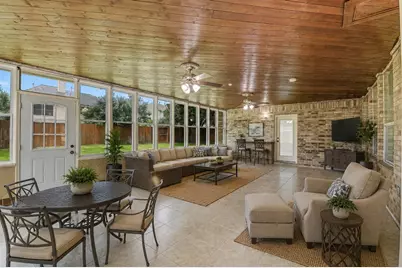 6418 Oakmont Creek Drive, Spring, TX 77379 - Photo 17