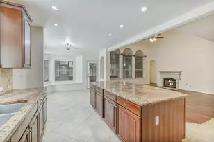 6418 Oakmont Creek Dr, Spring, TX 77379 - Photo 9