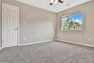 5601 Savannah Woods Ln, Rosharon, TX 77583 - Photo 11