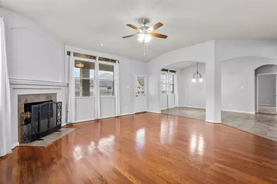 6126 Bradford Lane, League City, TX 77573 - Photo 11