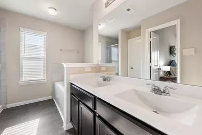 996 Crossing Drive, Bryan, TX 77803 - Photo 9