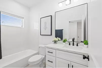 1307 Oak Tree Forest Court, Houston, TX 77018 - Photo 9