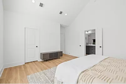 1307 Oak Tree Forest Court, Houston, TX 77018 - Photo 23