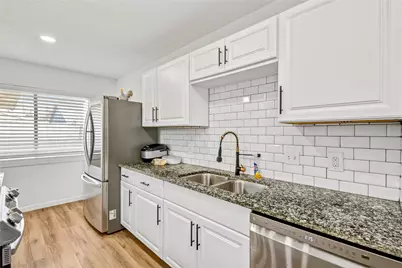 3238 Knotty Oaks Trail, Houston, TX 77045 - Photo 9