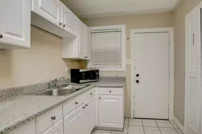 1935 Richmond Avenue, Houston, TX 77098 - Photo 3