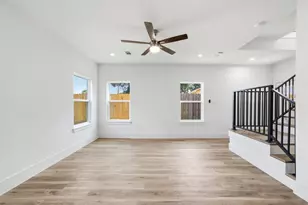6511 Narcissus St, Houston, TX 77087 - Photo 15