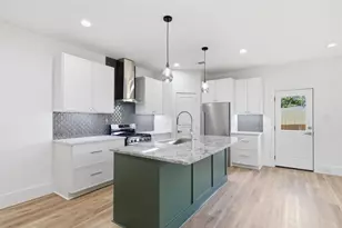 6511 Narcissus St, Houston, TX 77087 - Photo 11