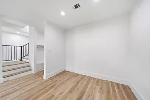 6511 Narcissus St, Houston, TX 77087 - Photo 5
