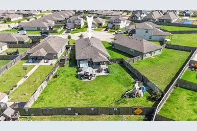 18714 Callalily Bloom Court, Tomball, TX 77377 - Photo 3