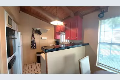 123 Sandpiper Avenue, Surfside Beach, TX 77541 - Photo 5