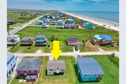 123 Sandpiper Avenue, Surfside Beach, TX 77541 - Photo 1