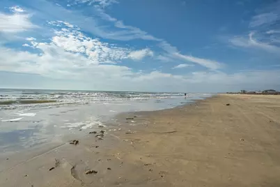 123 Sandpiper Avenue, Surfside Beach, TX 77541 - Photo 21