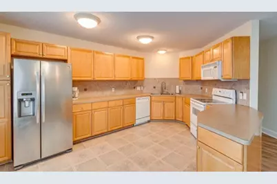 605 6 Street #D, Kemah, TX 77565 - Photo 3