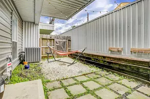 359 Sydnor St, Houston, TX 77020 - Photo 11