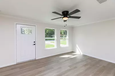 5260 Landry Lane, Beaumont, TX 77708 - Photo 11