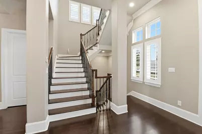 10933 Upland Park, Houston, TX 77043 - Photo 29