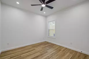 6047 Beekman Rd, Houston, TX 77021 - Photo 11