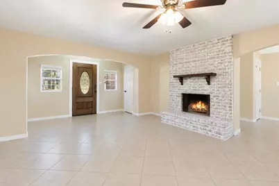 7507 Maple Lane, Baytown, TX 77521 - Photo 3
