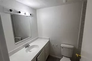 9090 S Braeswood Blvd, Houston, TX 77074 - Photo 11