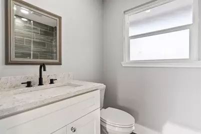 6174 Kenilwood Drive, Houston, TX 77033 - Photo 11