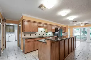 2031 Aloft Ct, Crosby, TX 77532 - Photo 13
