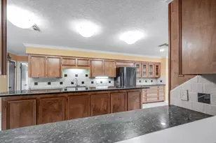 2031 Aloft Ct, Crosby, TX 77532 - Photo 9