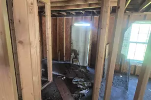 10013 Fairland Dr, Houston, TX 77051 - Photo 9