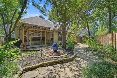 85 E Lakeridge Drive, The Woodlands, TX 77381 - Photo 31