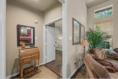 85 E Lakeridge Drive, The Woodlands, TX 77381 - Photo 17