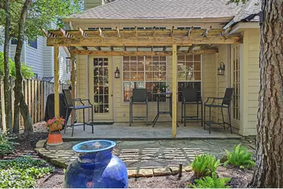 85 E Lakeridge Drive, The Woodlands, TX 77381 - Photo 33